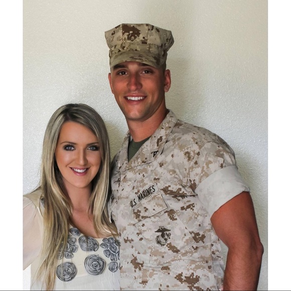 Meet your Posher, Corrie - Picture 1 of 1